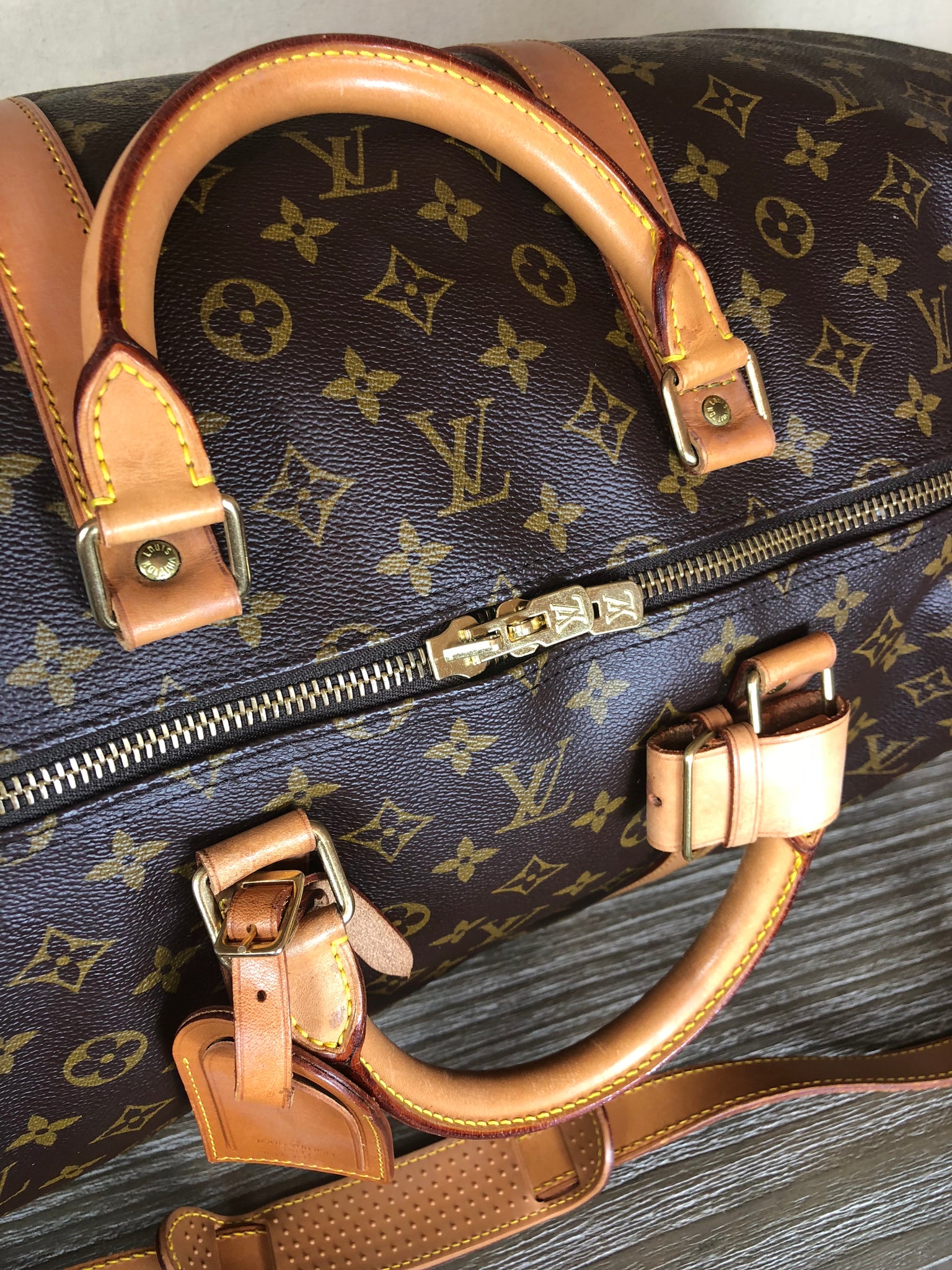 LOUIS VUITTON Keepall Bandouliere 60 Duffel Bag