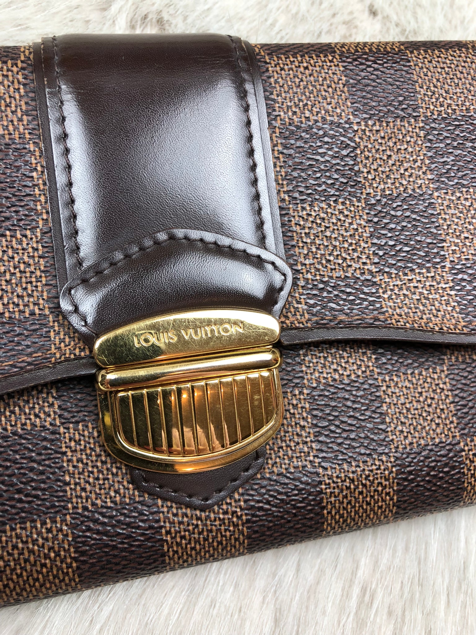 Gorgeous Authentic Louis Vuitton Damier Ebene Sistina Long Wallet