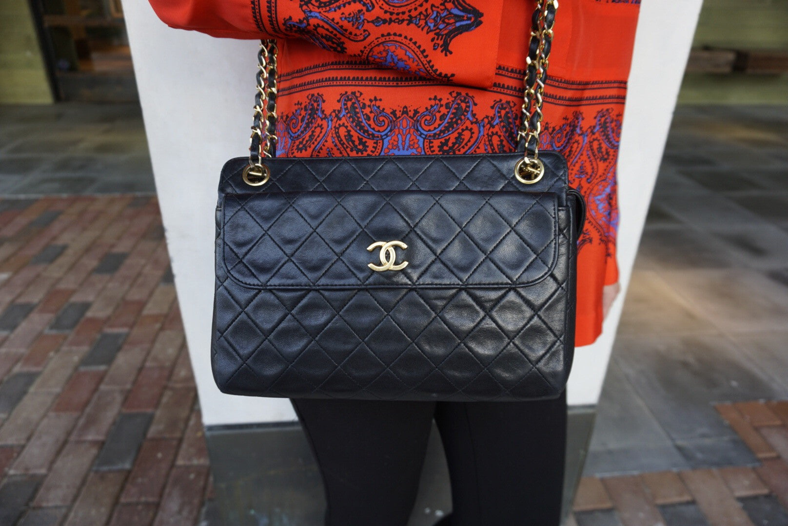 Chanel Vintage Black Quilted Trapeze Flap Shoulder Bag with Wallet