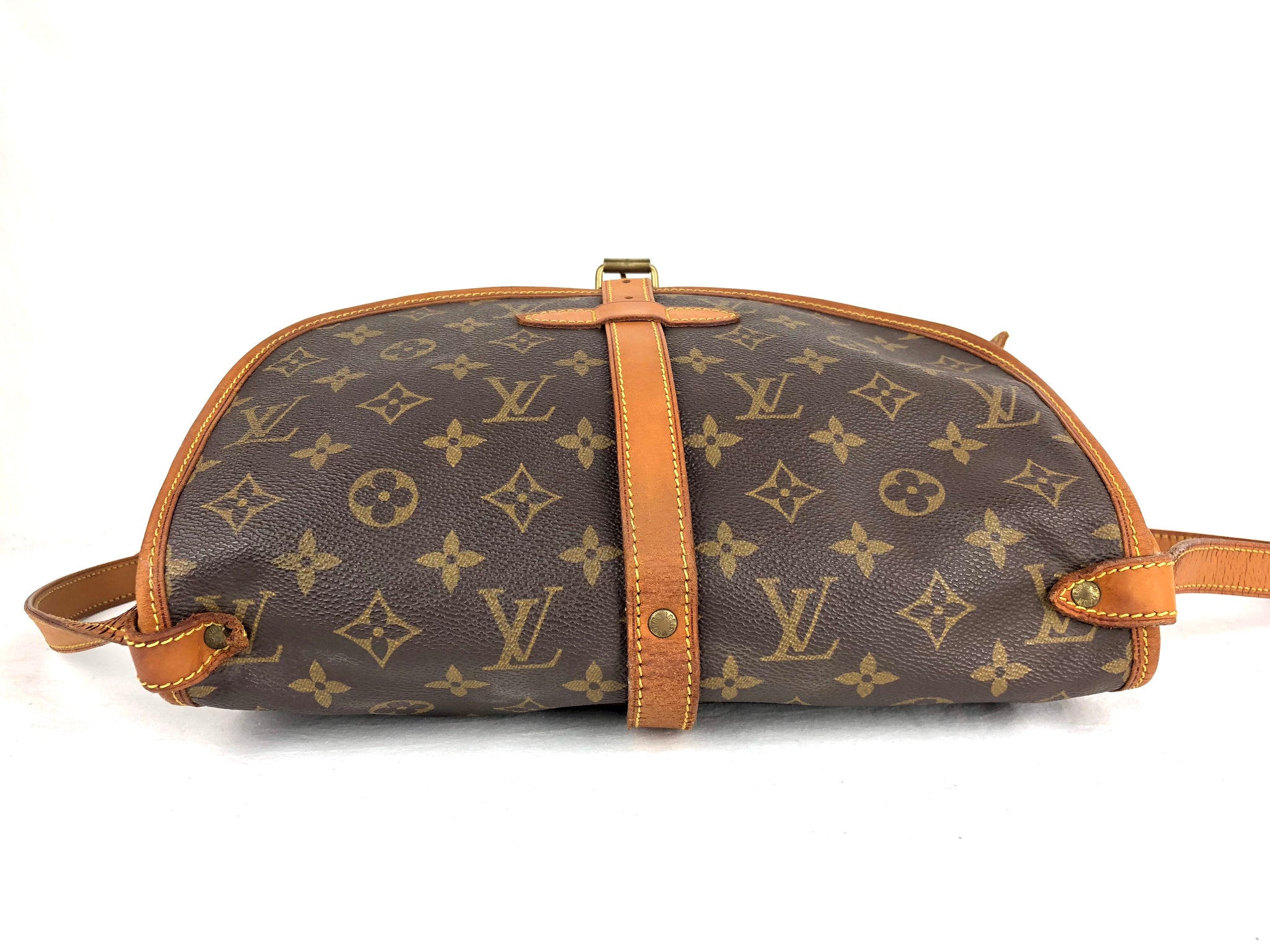 LOUIS VUITTON Saumur 30 Crossbody Bag (MB0918)