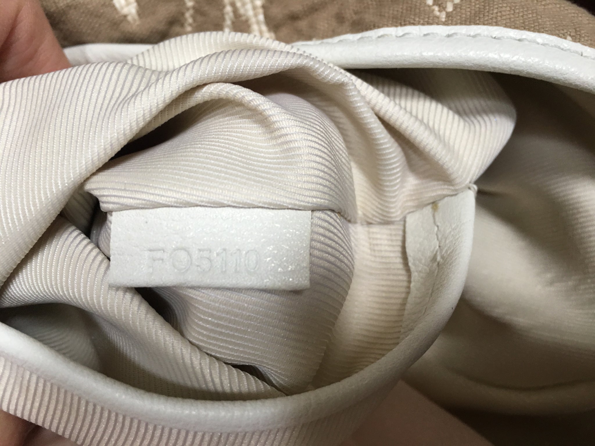 LOUIS VUITTON Monogram Besace Shoulder Bag