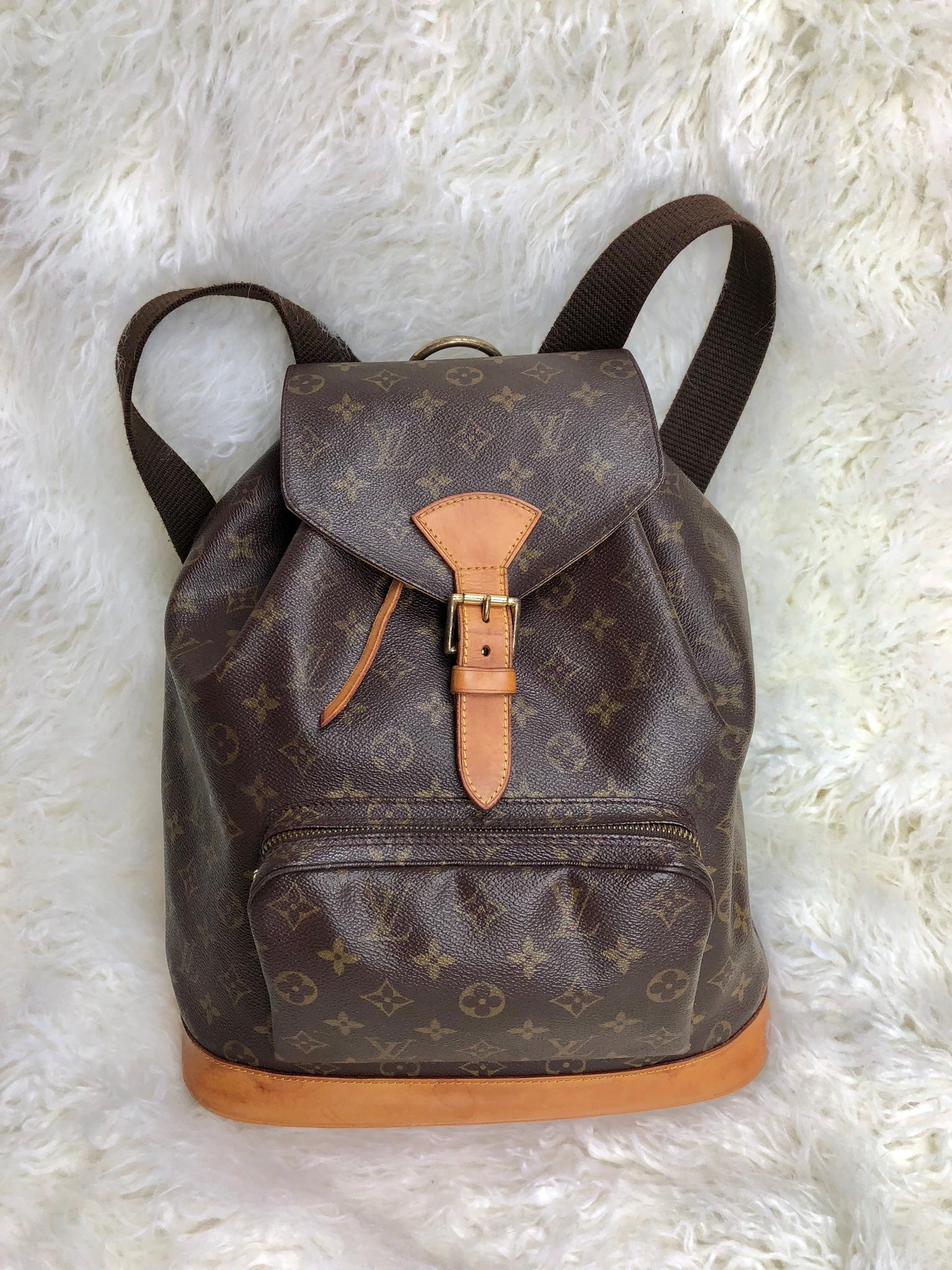 LOUIS VUITTON Monogram Montsouris GM Backpack