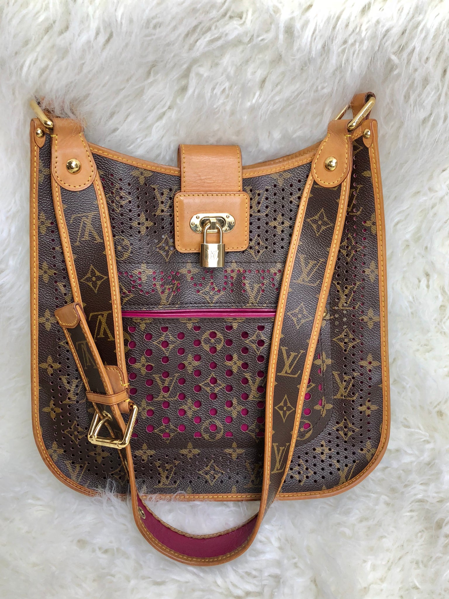 Louis Vuitton LV Shoulder Bag Musette Brown/Fuchsia Monogram Perforated L.E