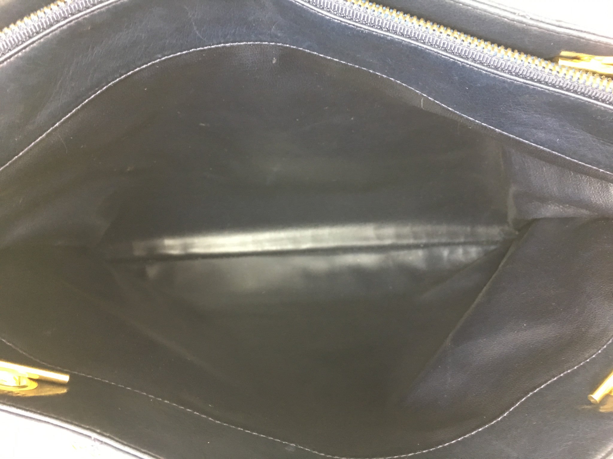 CHANEL Dark Navy Lambskin Quilted CC Charm Shoulder Bag