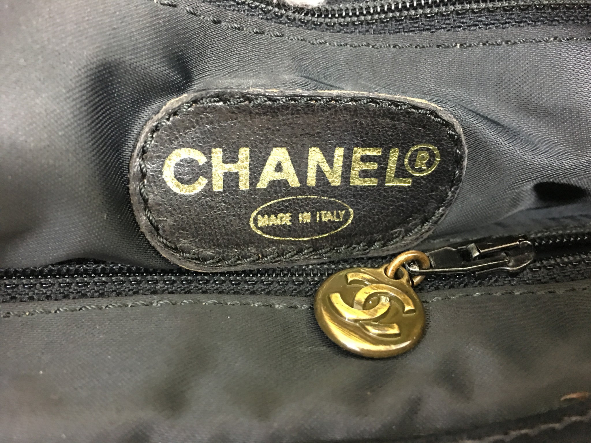 CHANEL CC Logo Tassel Black Lambskin Shoulder Bag