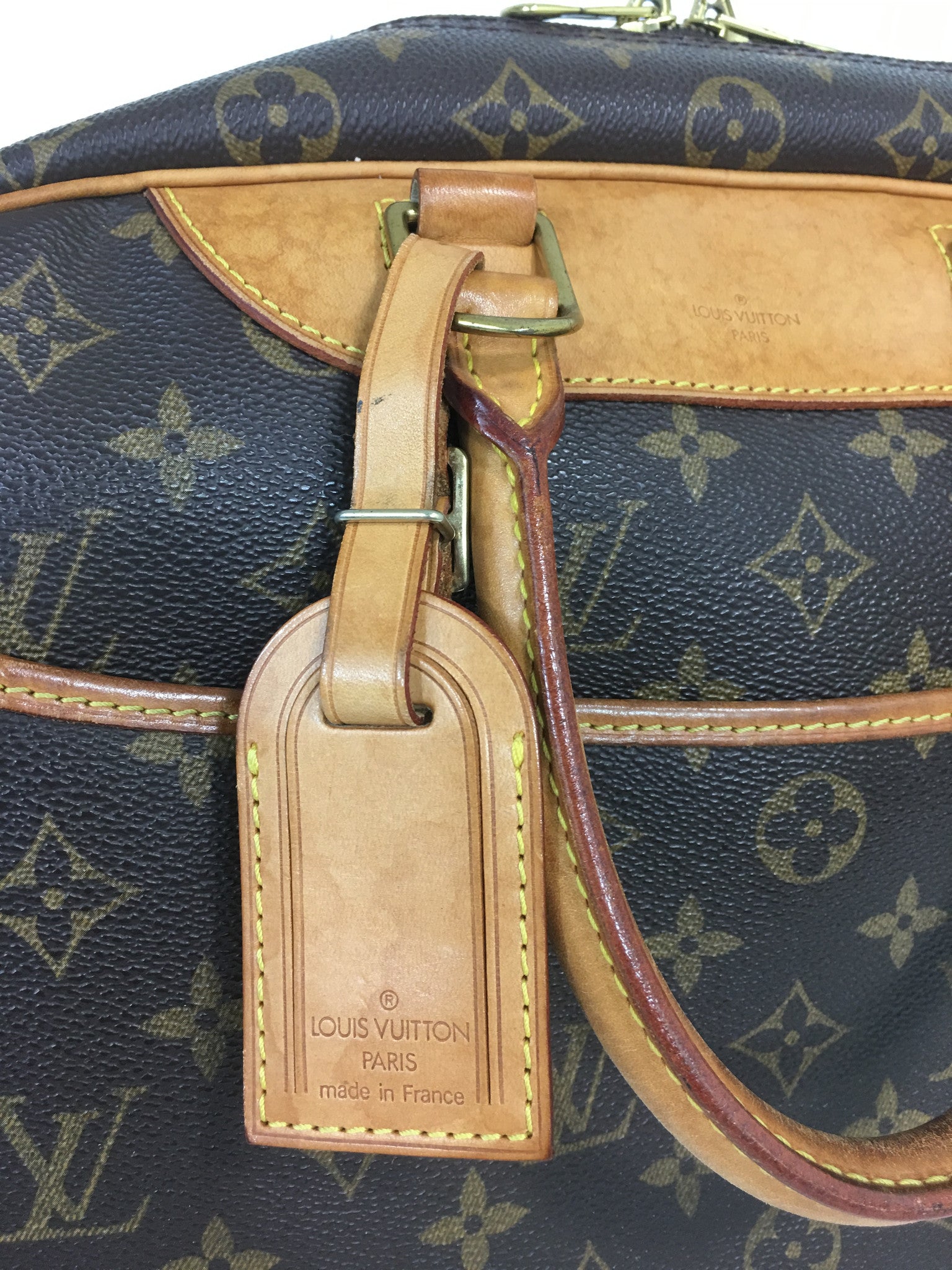 Louis Vuitton Deauville - Review and What's In My Bag 