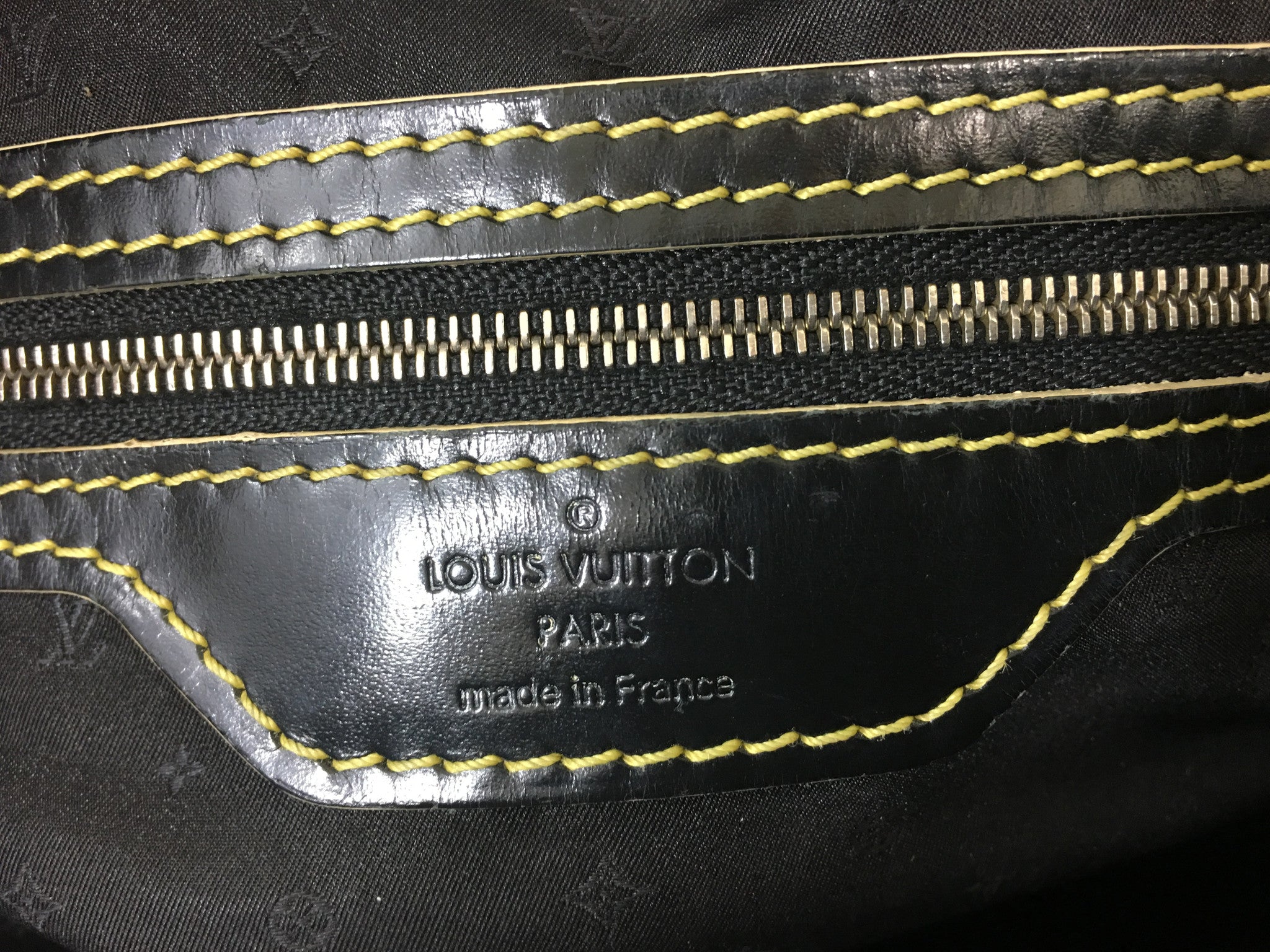 ❤️REVIEW - Louis Vuitton Lockit MM Suhali (black) 