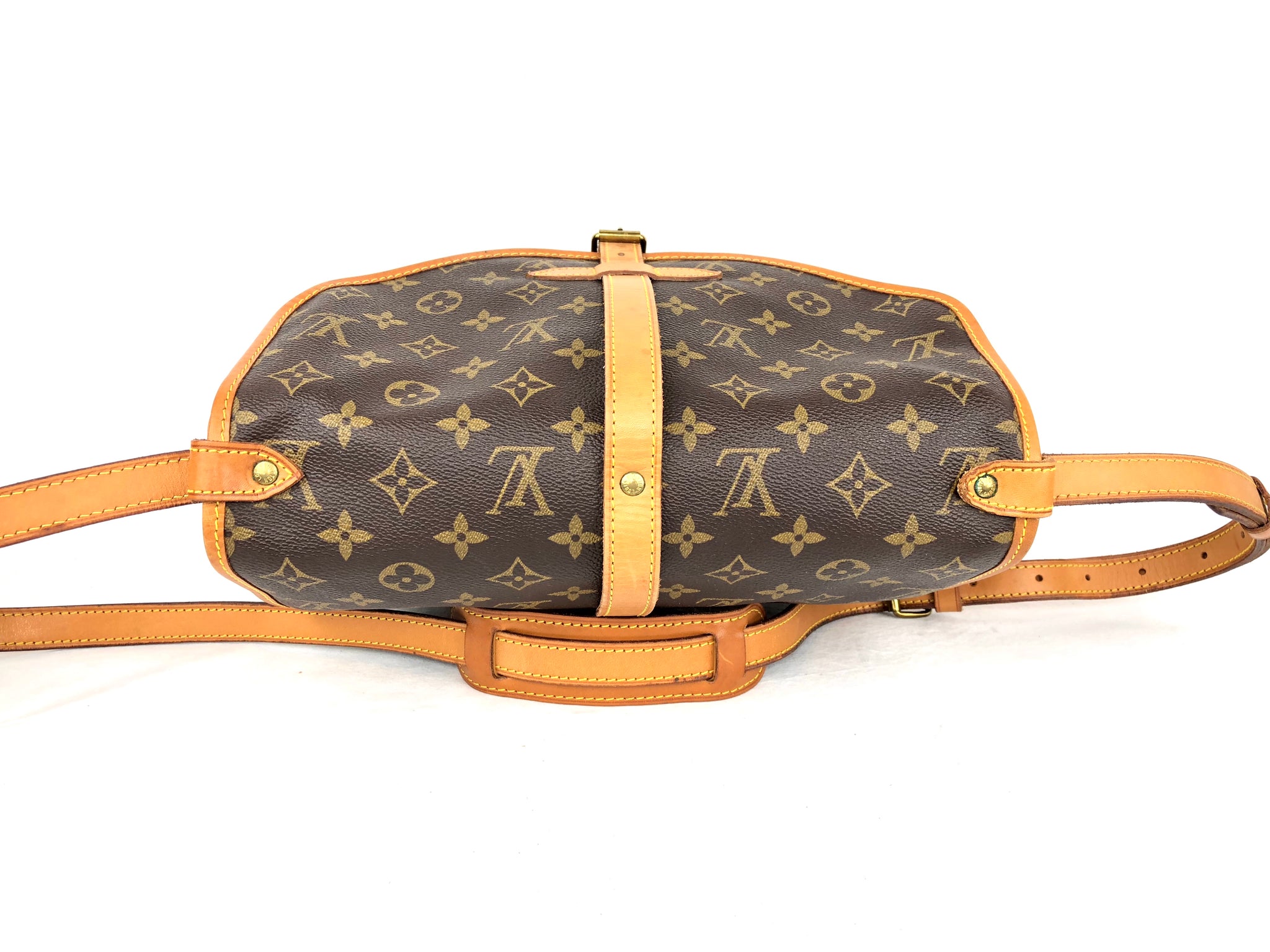 LOUIS VUITTON Monogram Saumur 30 Crossbody Bag