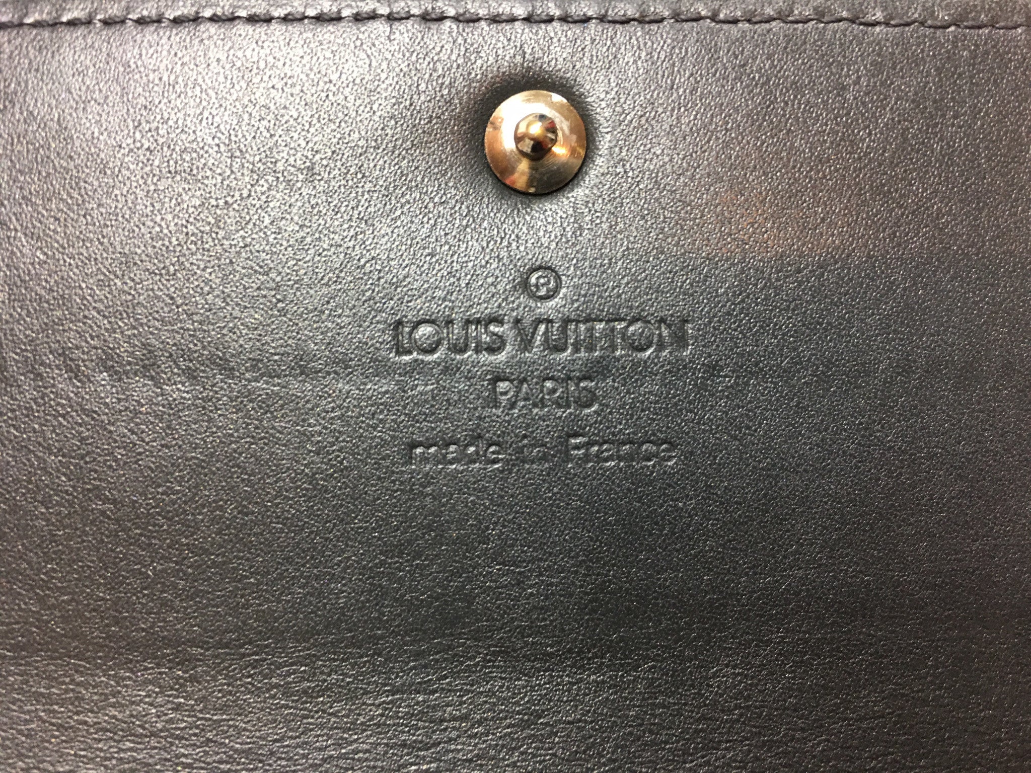 Louis Vuitton Louis Vuitton Grey Vernis Leather Walker Passport