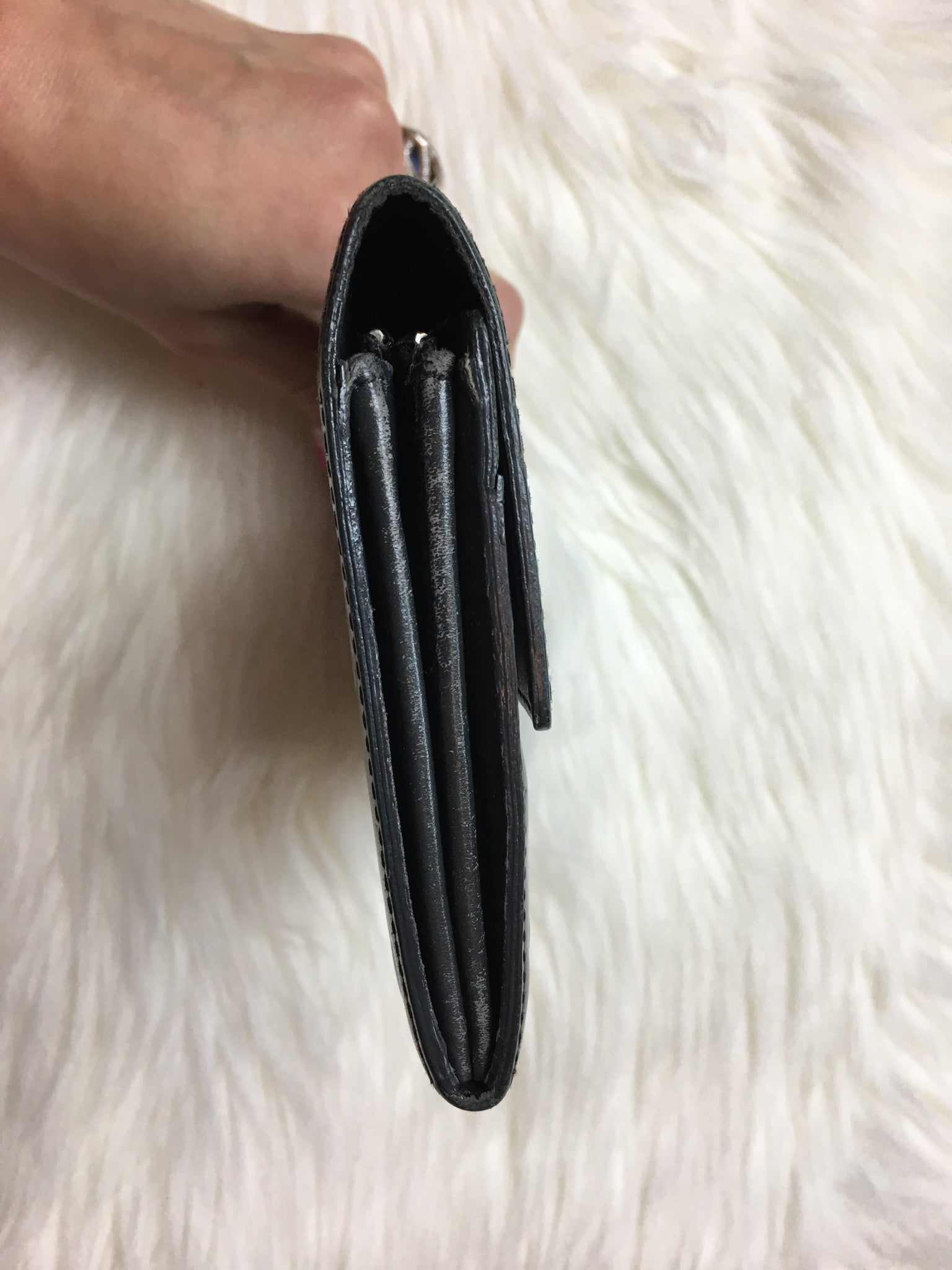 LOUIS VUITTON Grey Monogram Vernis Wallet