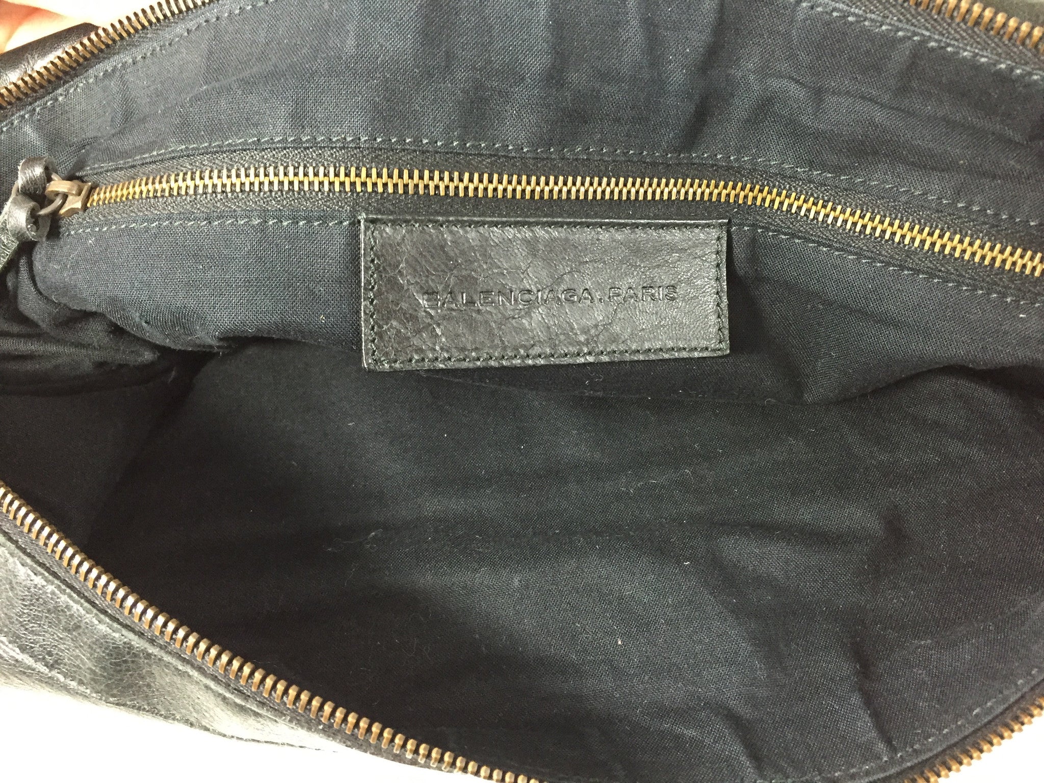 BALENCIAGA Black Leather Shoulder Hobo Bag