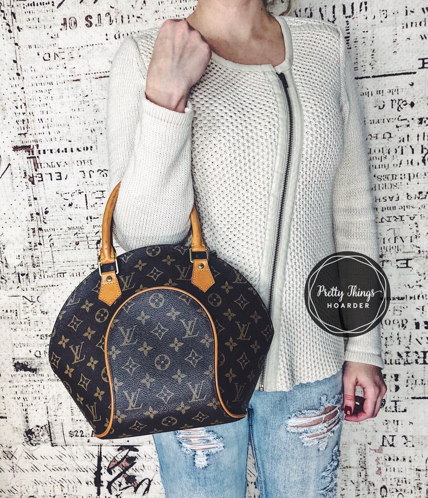 LOUIS VUITTON Ellipse Monogram Bag