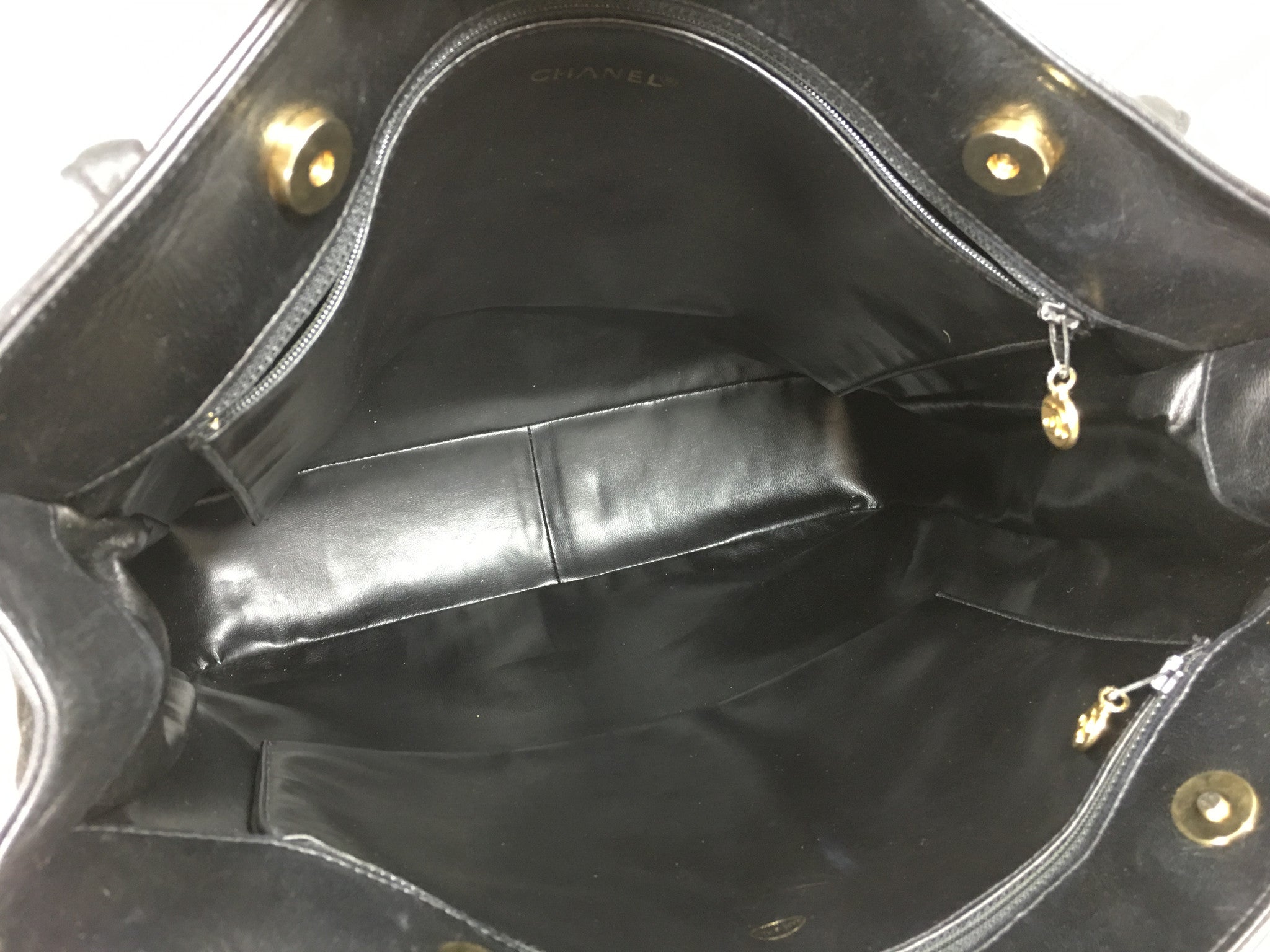 CHANEL Black CC Lambskin Tote