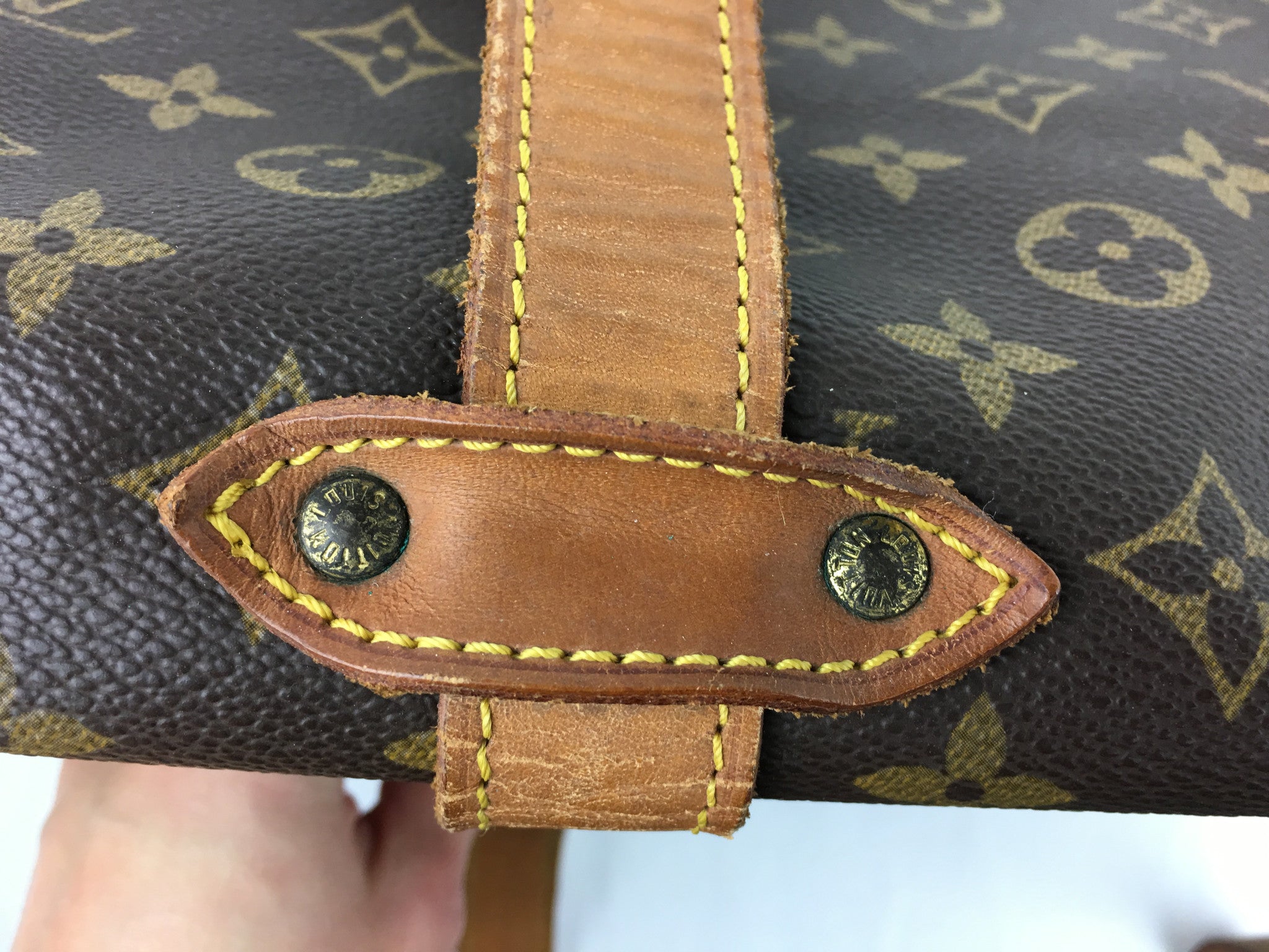 LOUIS VUITTON Saumur 43 Crossbody Bag