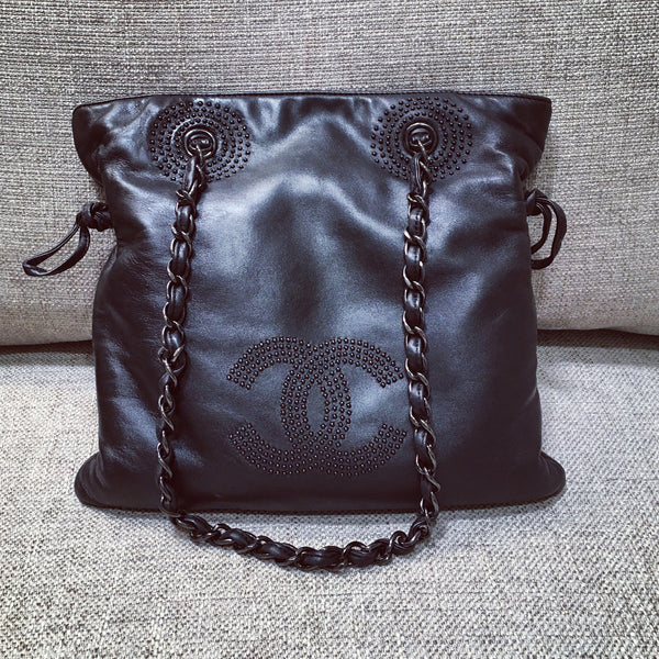 CHANEL, Bags, Auth Chanel Vintage Large Chocolate Bar Black Denim  Fabricleather Tote Bag