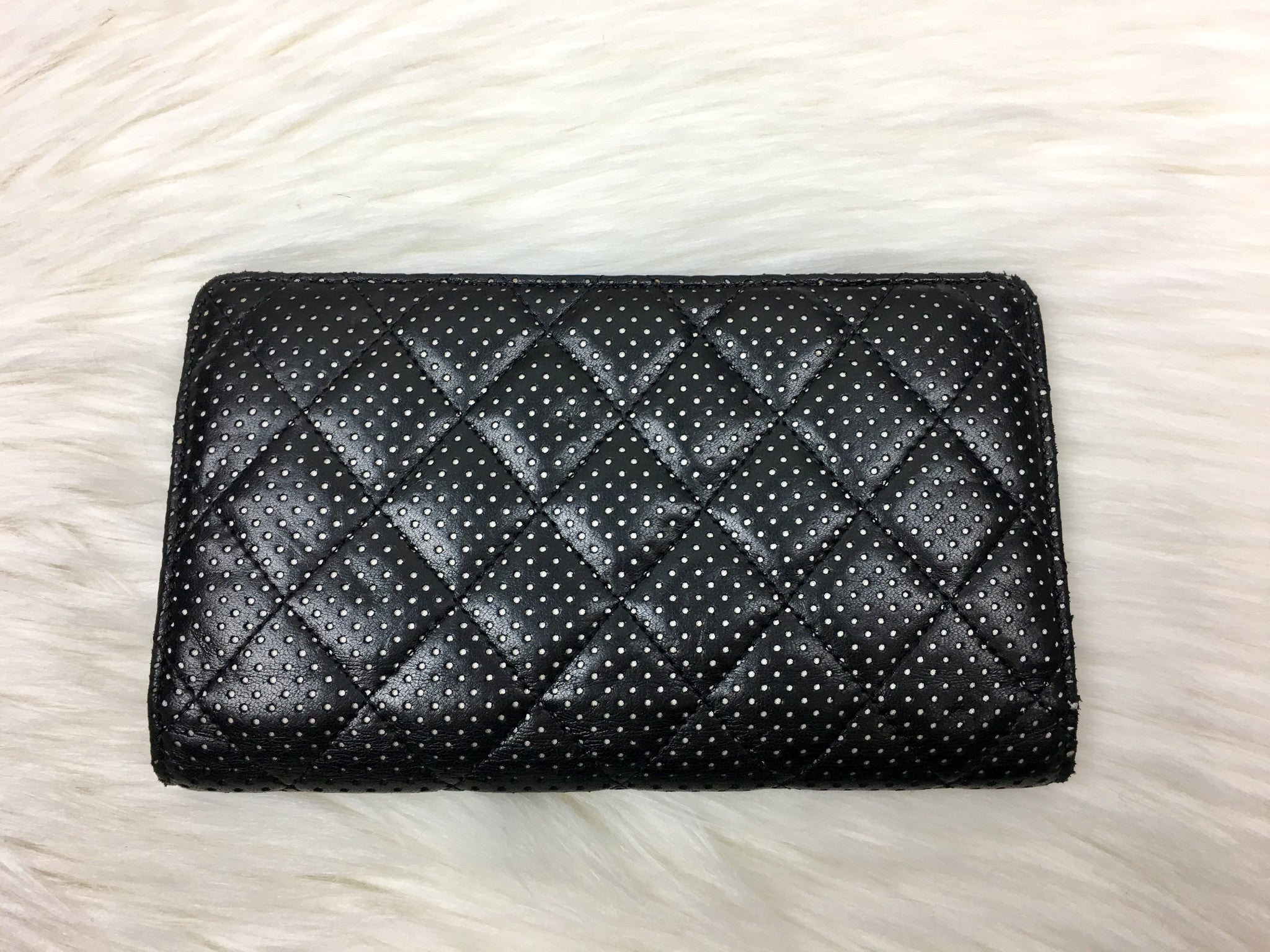 CHANEL Lambskin Perforated Black/White Wallet