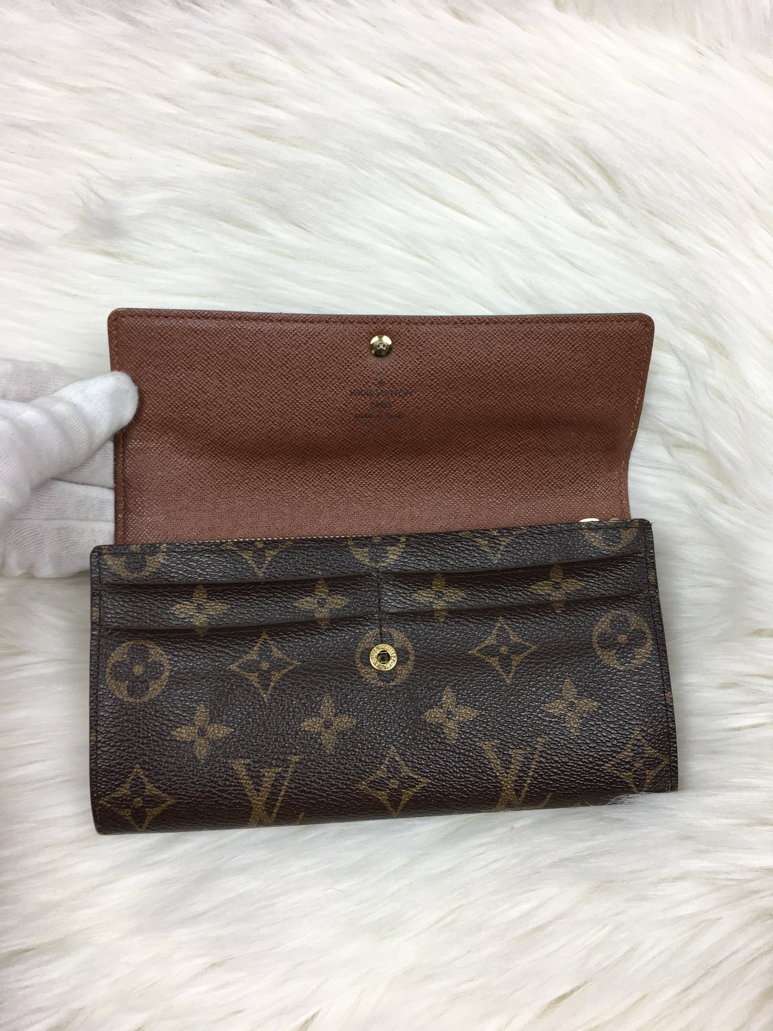 LOUIS VUITTON Monogram Sarah Wallet