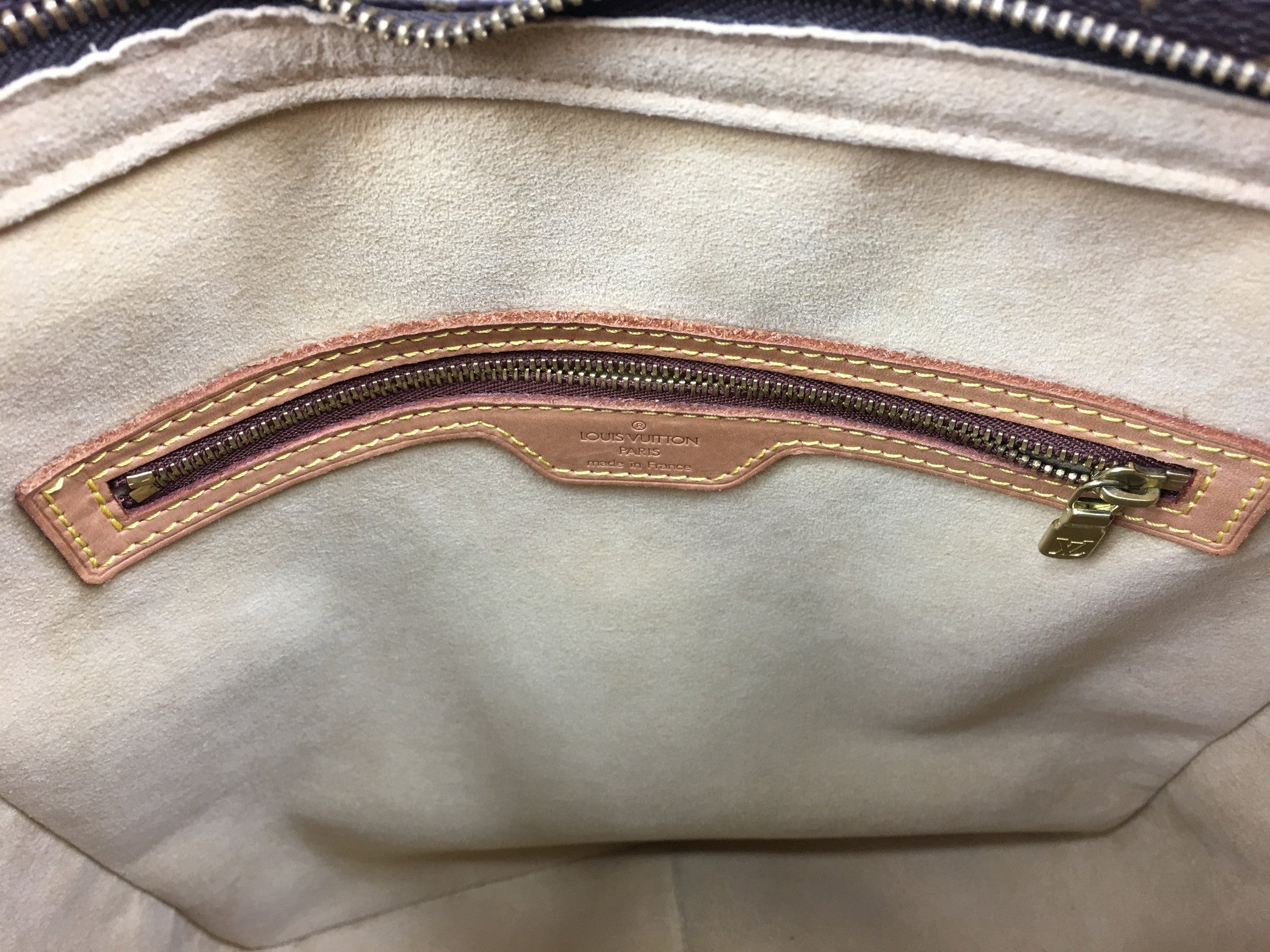 Louis Vuitton Looping Handbag GM – STATUS
