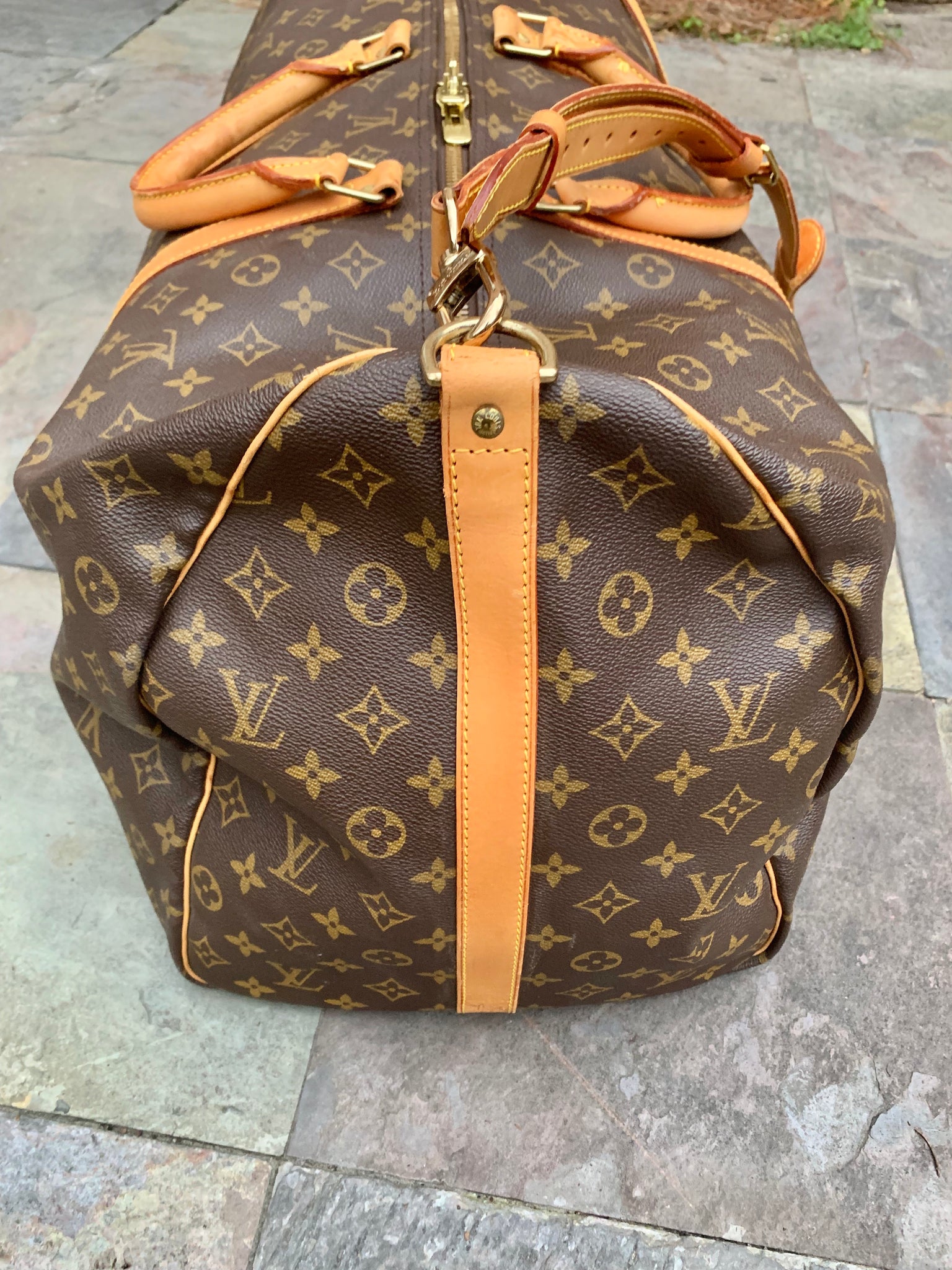 LOUIS VUITTON Keepall Bandouliere 60 Duffel Bag