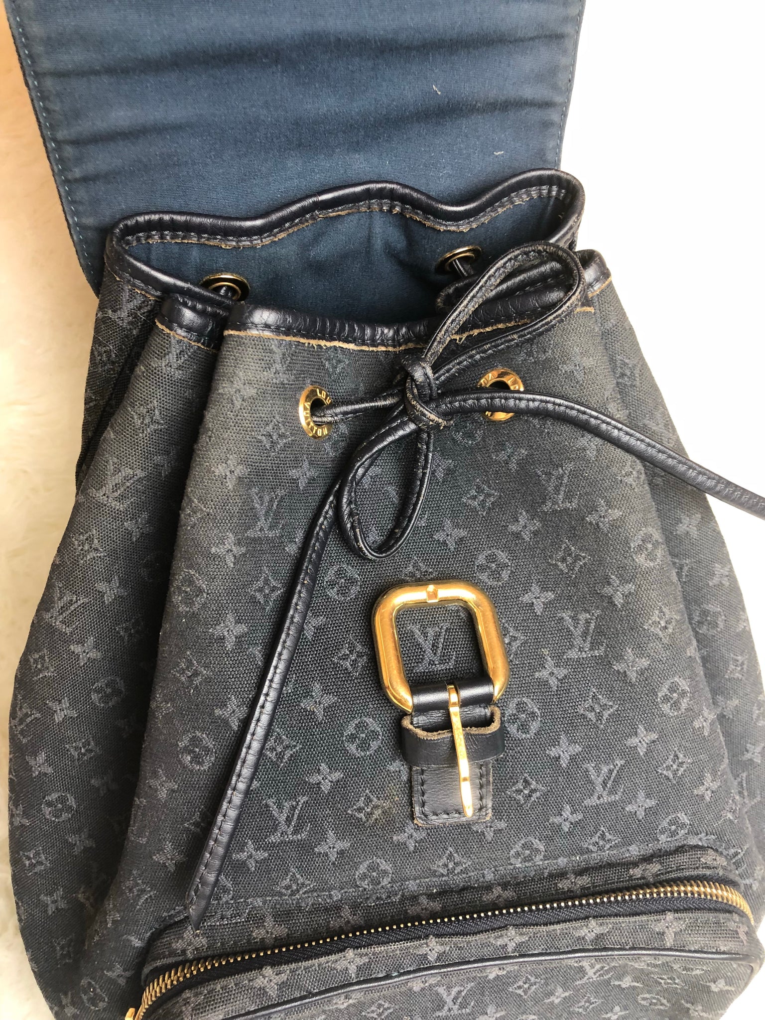 LOUIS VUITTON Navy GM Backpack