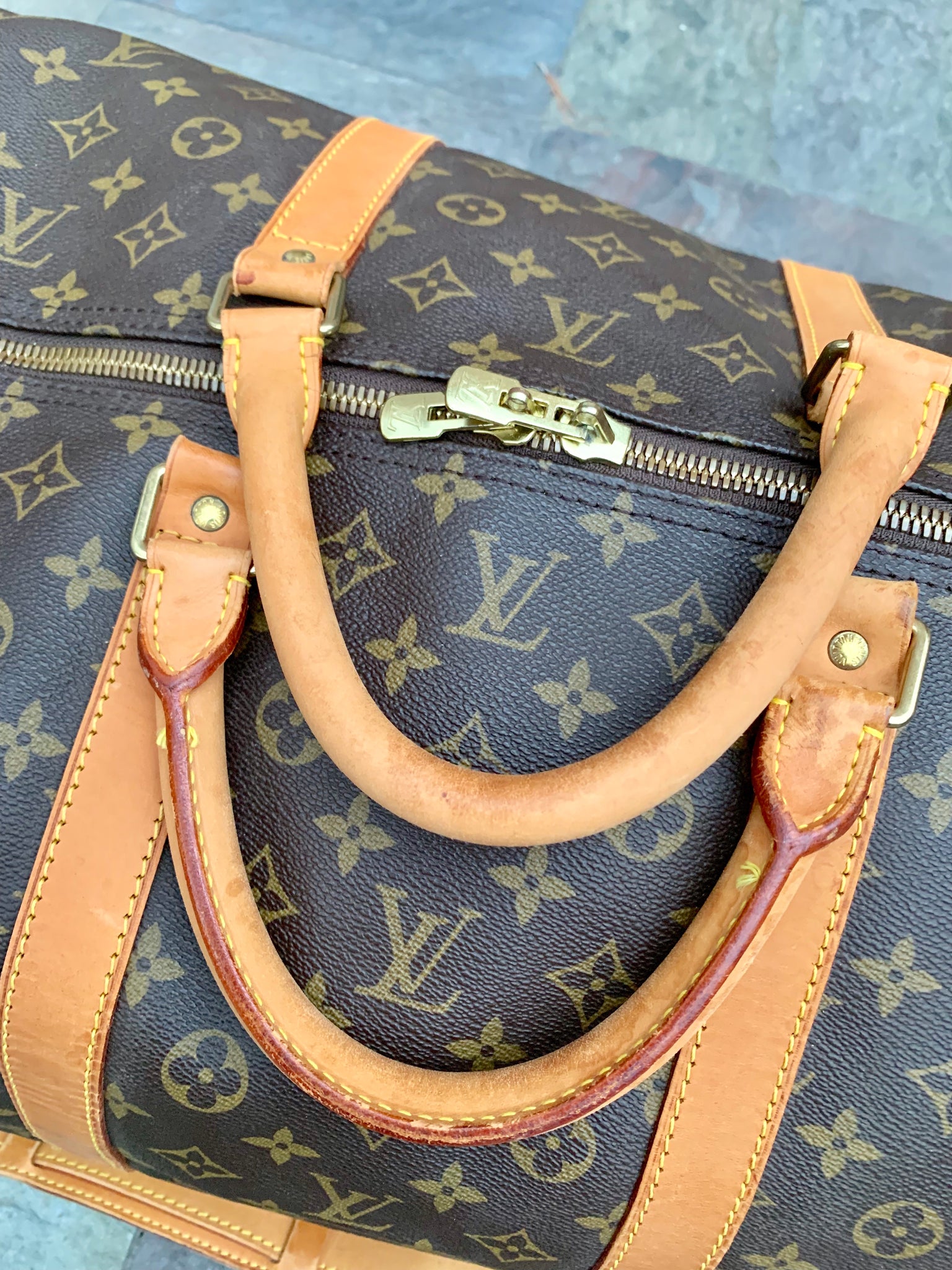 LOUIS VUITTON Keepall Bandouliere 60 Duffel Bag