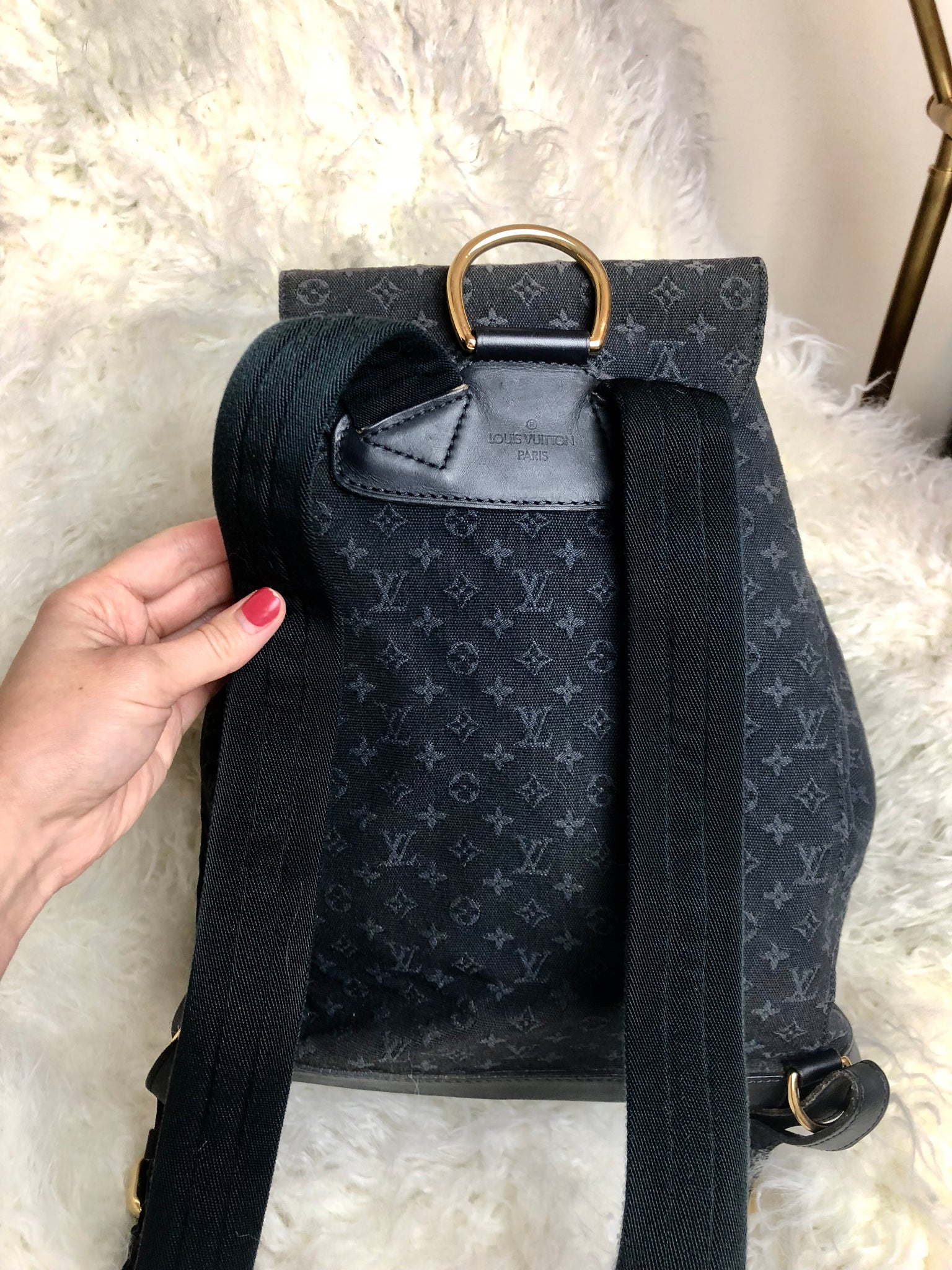 Backpack Louis Vuitton Navy in Suede - 31765744