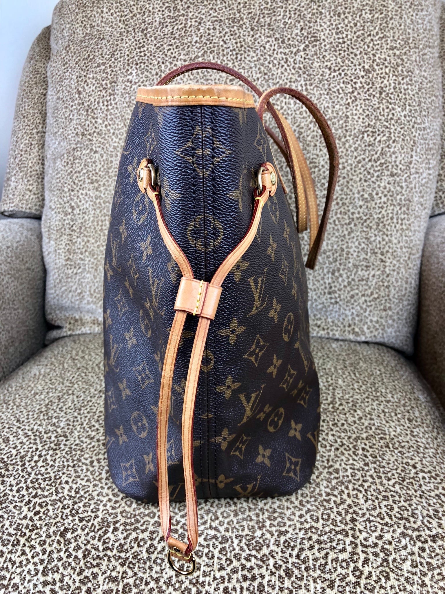 Louis Vuitton Monogram Jungle Neverfull MM Brown Leather ref.790778 - Joli  Closet
